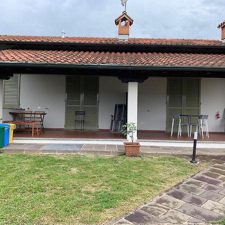 Caroline Home Anzano Del Parco Eksteriør bilde