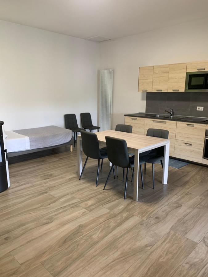 Caroline Home Anzano Del Parco Eksteriør bilde