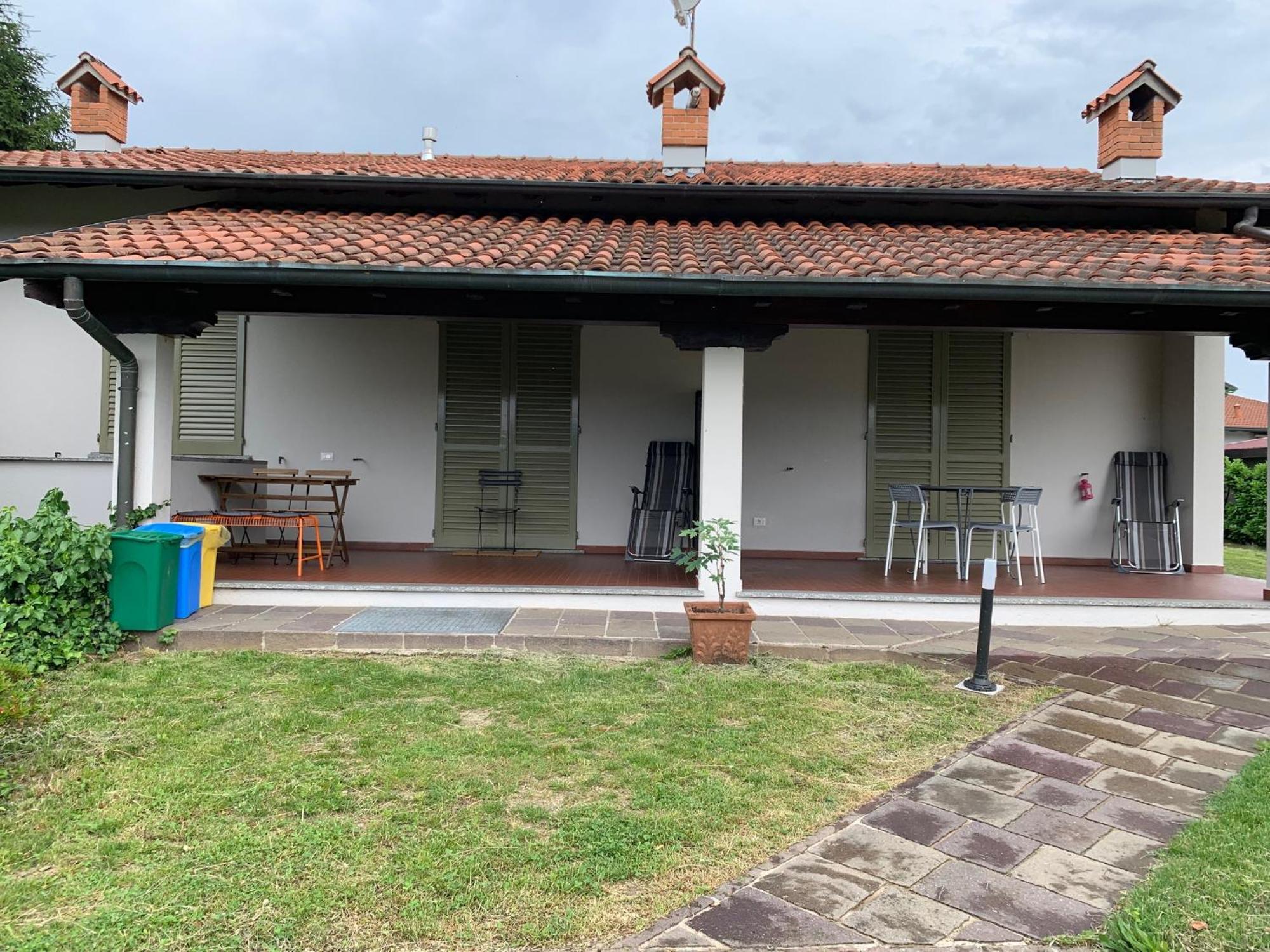 Caroline Home Anzano Del Parco Eksteriør bilde