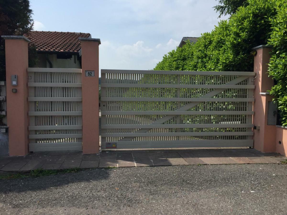 Caroline Home Anzano Del Parco Eksteriør bilde